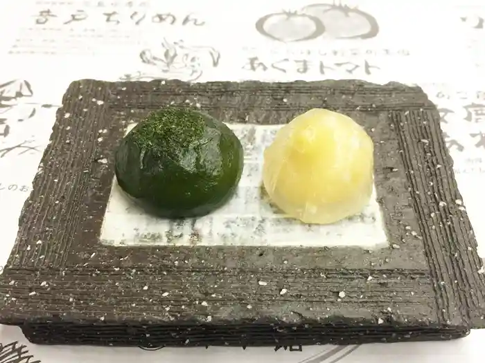 宮島旅館、錦水館のディナー（コース料理）甘味団子2種