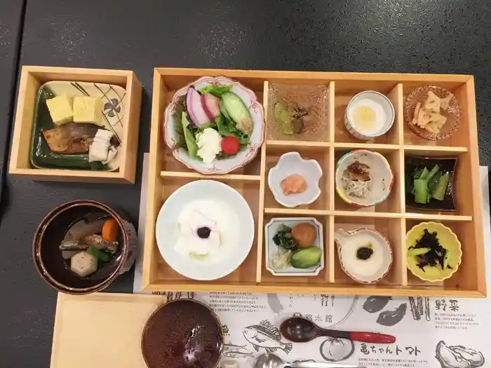 宮島旅館、見た目が楽しく美味しい朝食01