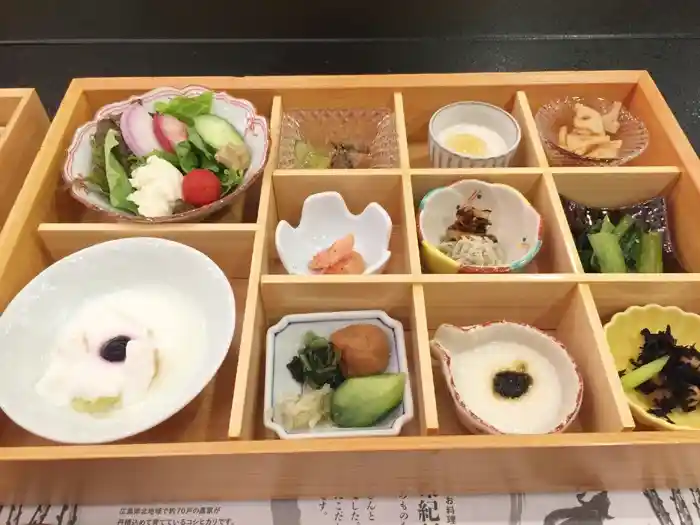 宮島旅館、見た目が楽しく美味しい朝食02